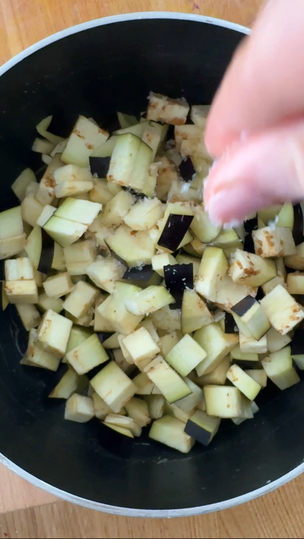 frying aubergine for gnocchi alla norma