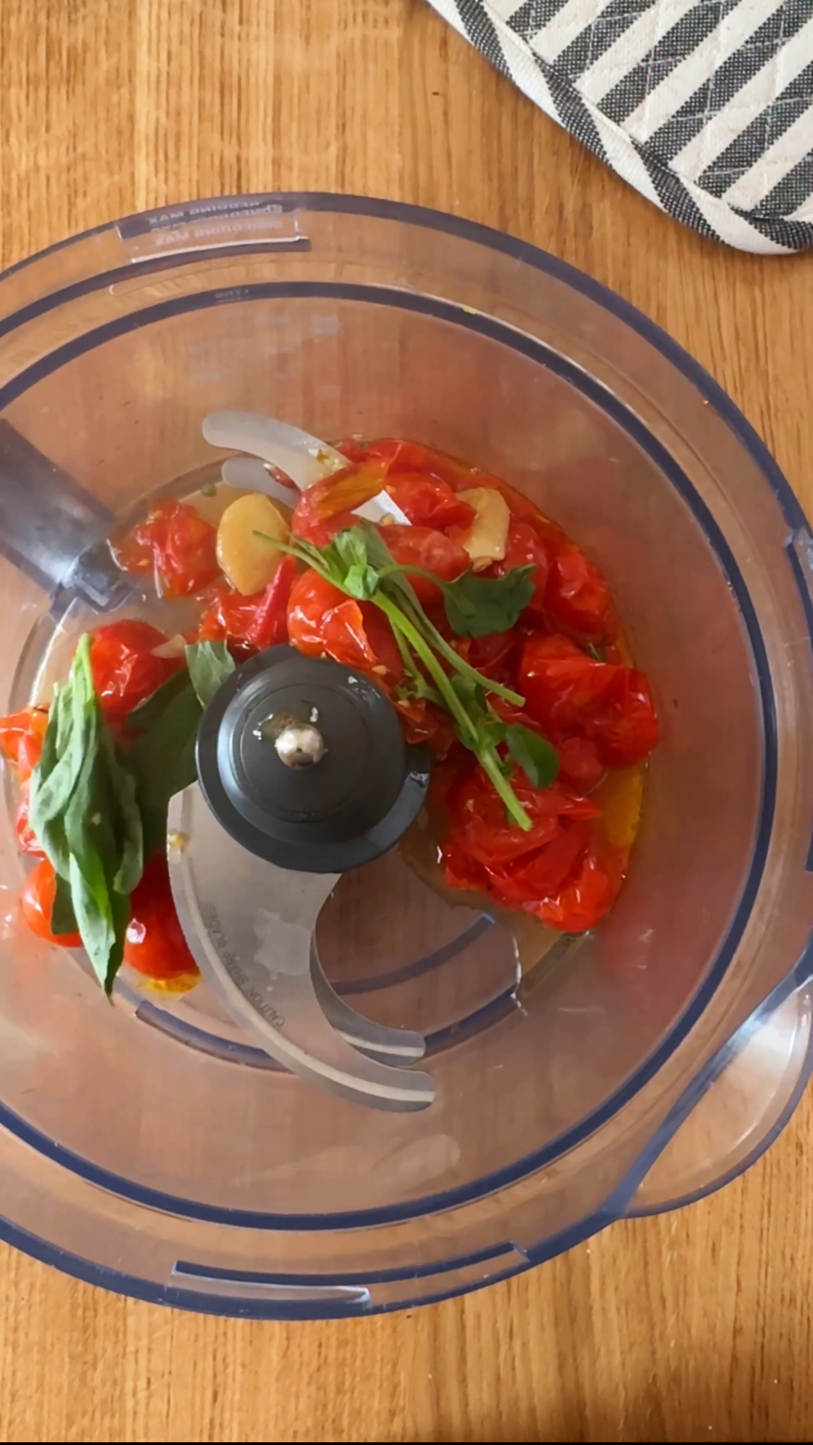 roasted tomatoes, garlic and basil in food processor