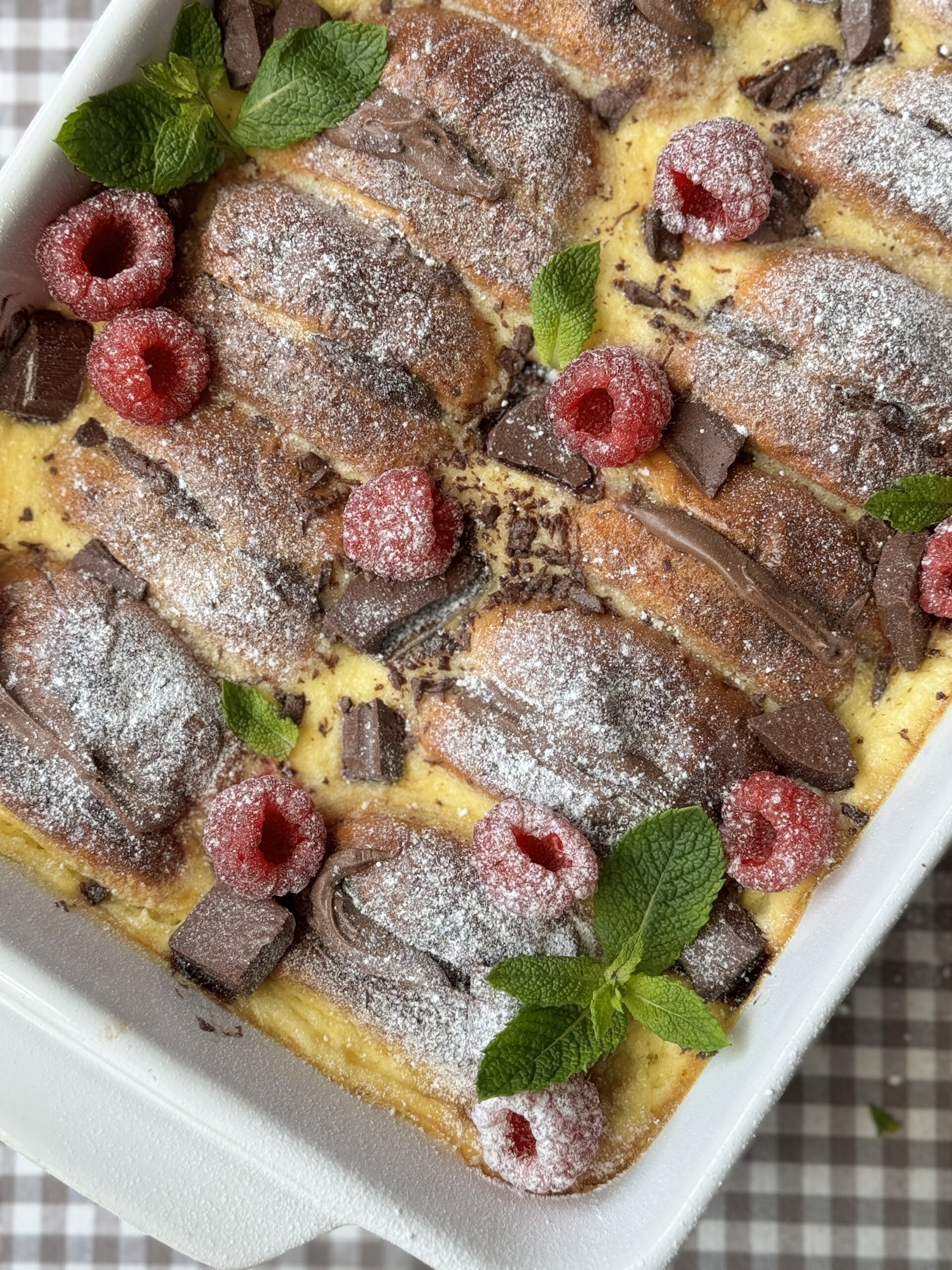 baked pudding in the tin