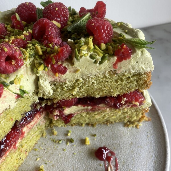 pistachio raspberry cake cross section