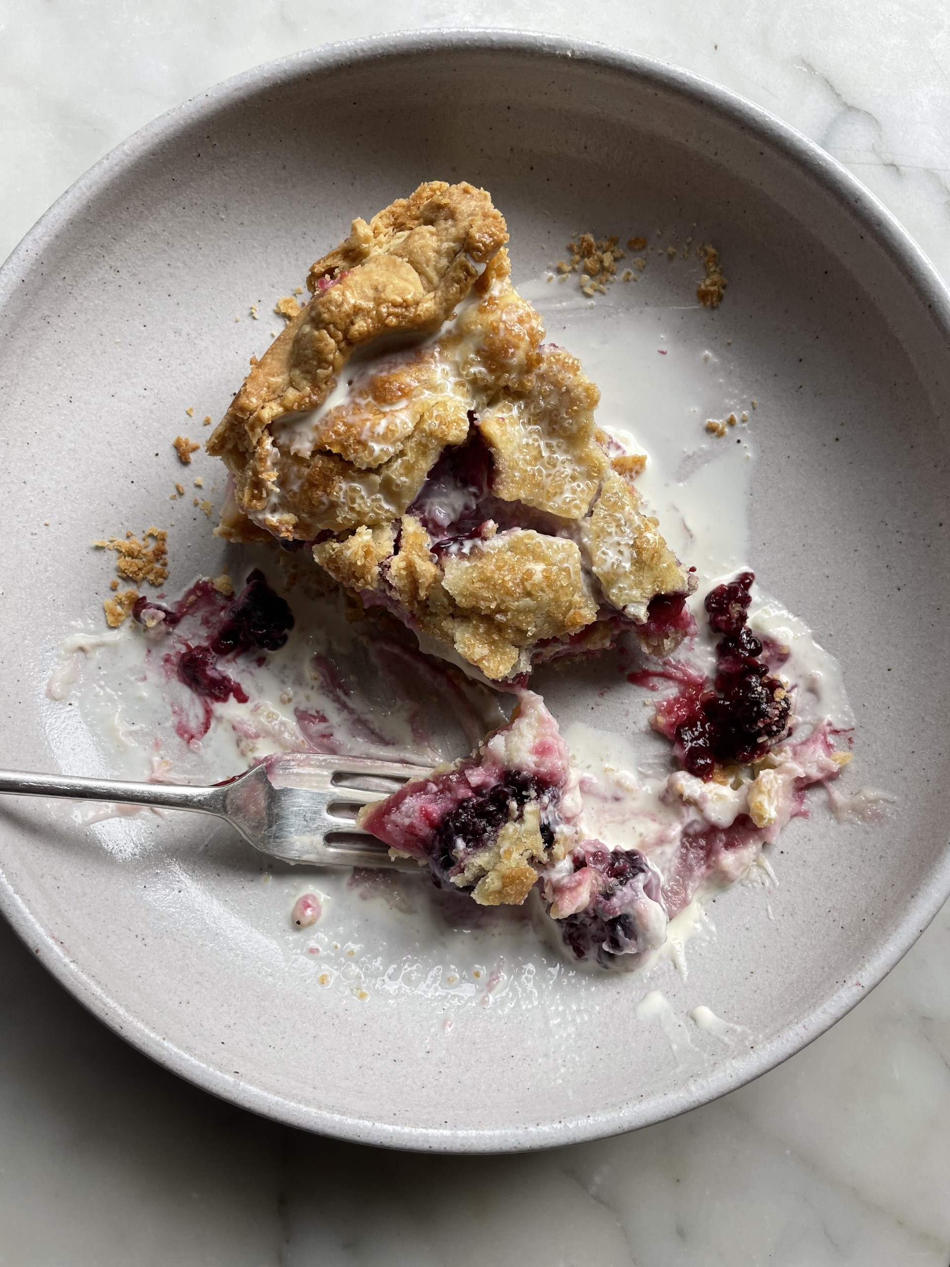 Blackberry Pie with Cream Cheese