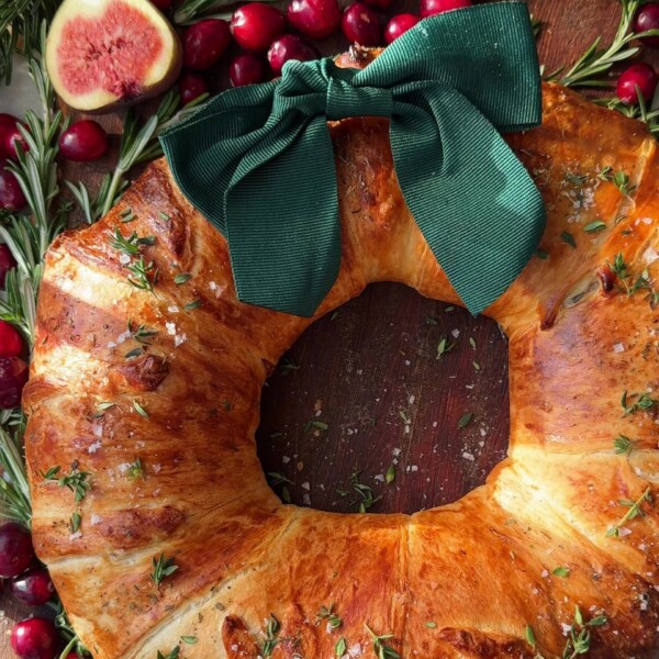 Brie Crescent Wreath.